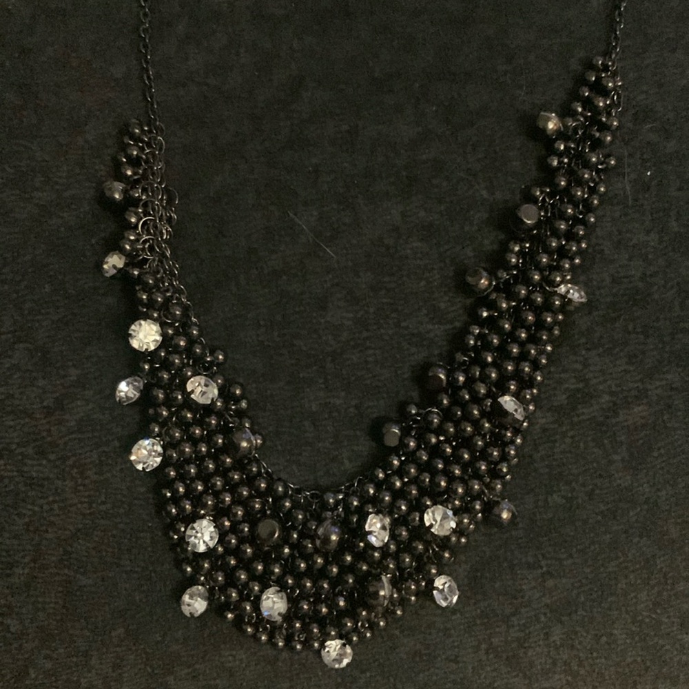 Black beaded frosting necklace with diamond rhinestones